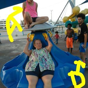 Meet your Posher, Carla